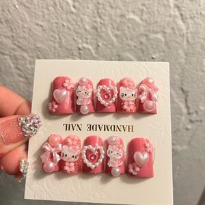 Hello Kitty press on nails